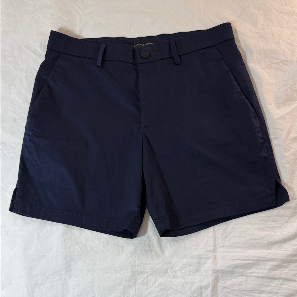 Banana Republic Aiden Dark Blue Men's Flat Front Shorts Size 30